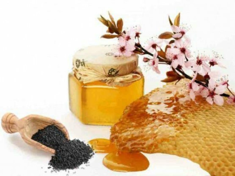 سیاه دانه و عسل